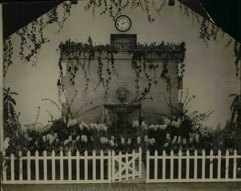 1929 Press Photo Lakewood High School's Easter garden - cvb10120 - Historic Images