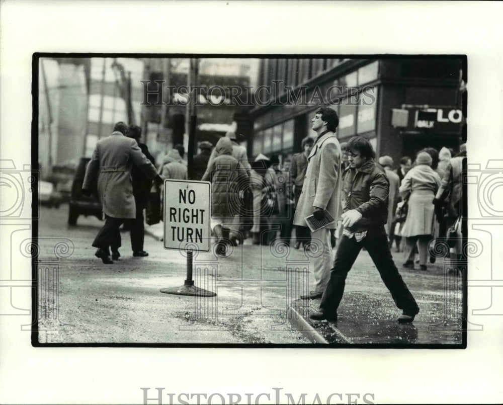 1984, Pedestrian traffic fills the Public Square in Cleveland Ohio - Historic Images