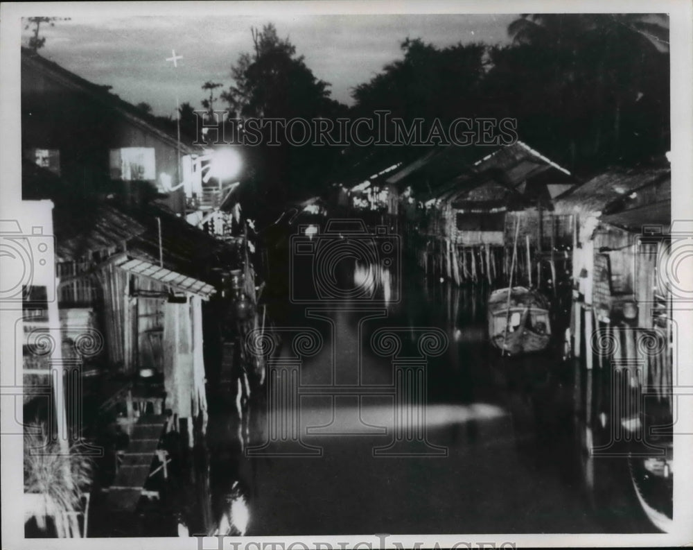 1967 Press Photo Modern building housing American servicemen in Vietnam - Historic Images