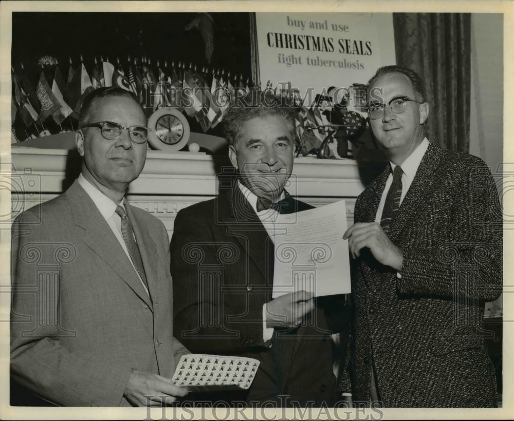 1956 Sen Frank J Lausche w/ Dr RH Browning & Dr George O Kress ...