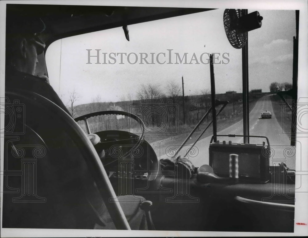 1967 Bus used Gov. James Rhodes-Historic Images