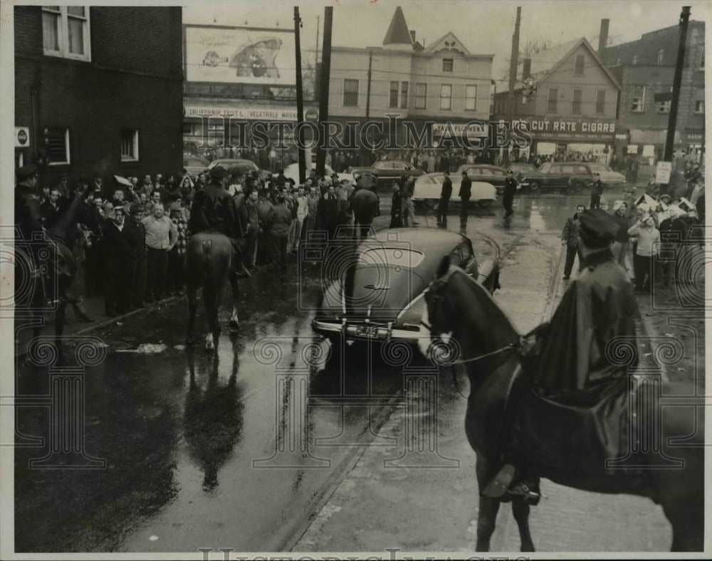 1954 Press Photo Protesters in front of the Park Drop Forge Company - cvb10862 - Historic Images