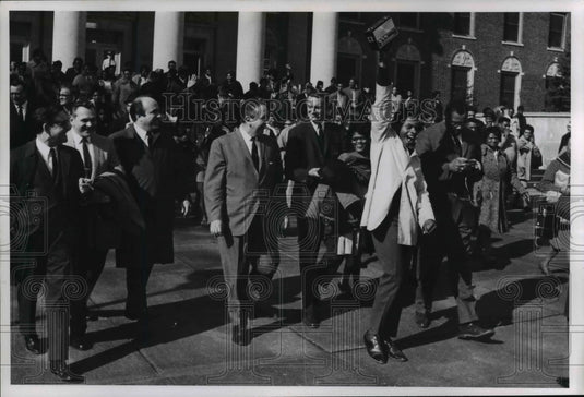 1967 St Lukes Hospital Staff on strike-Historic Images