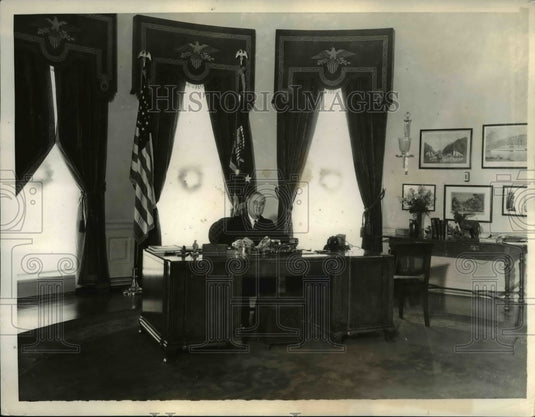 1934 Press Photo President poses for New Year's Photo - cvb11182 - Historic Images