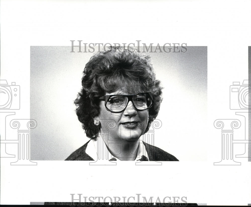 1986 Press Photo Janet McCue, Employee - cvb11722 - Historic Images