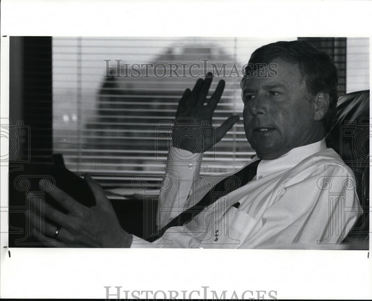 Press Photo Randall Dana-State Public defender - cvb12697 - Historic Images