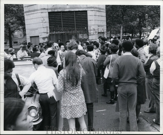 1972, State Co. & Municipal Worker Strikes - cvb12743 - Historic Images