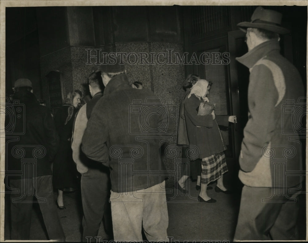 1950 Press Photo Bell Telephone Company workers on strike - cvb12760 - Historic Images