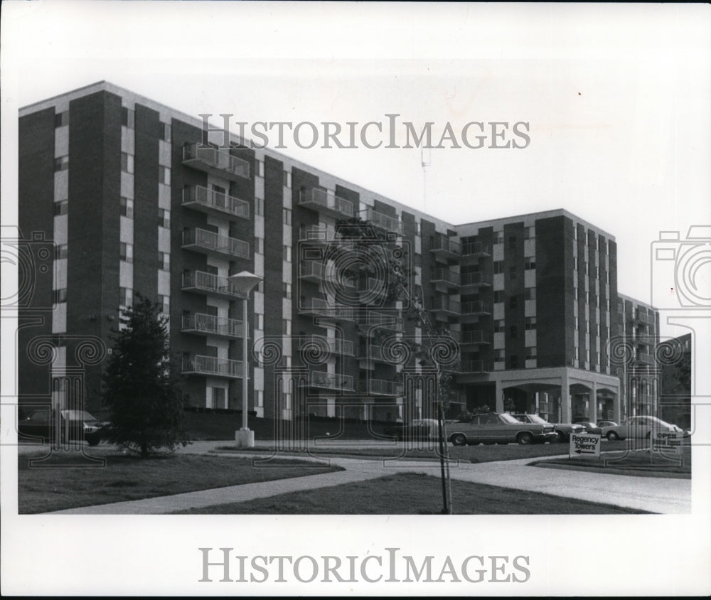 1972 Regency Towers in Parmatown-Historic Images