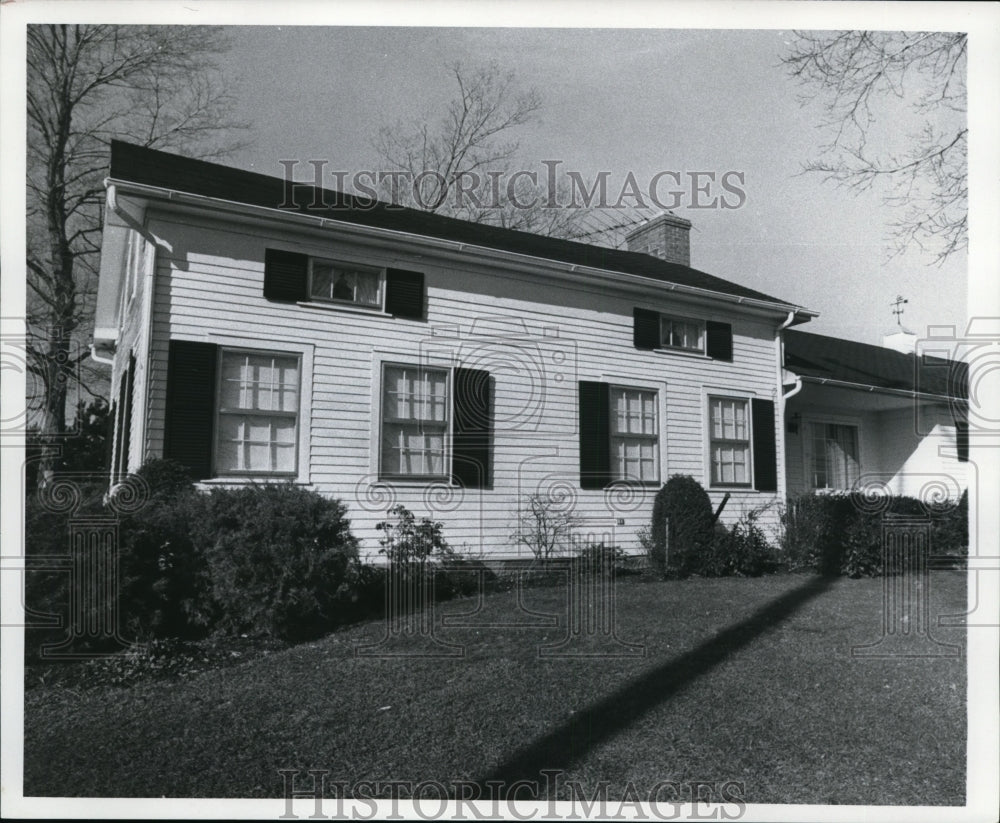 1974 Munson Township Home of Bernard Schkowski in Ohio-Historic Images