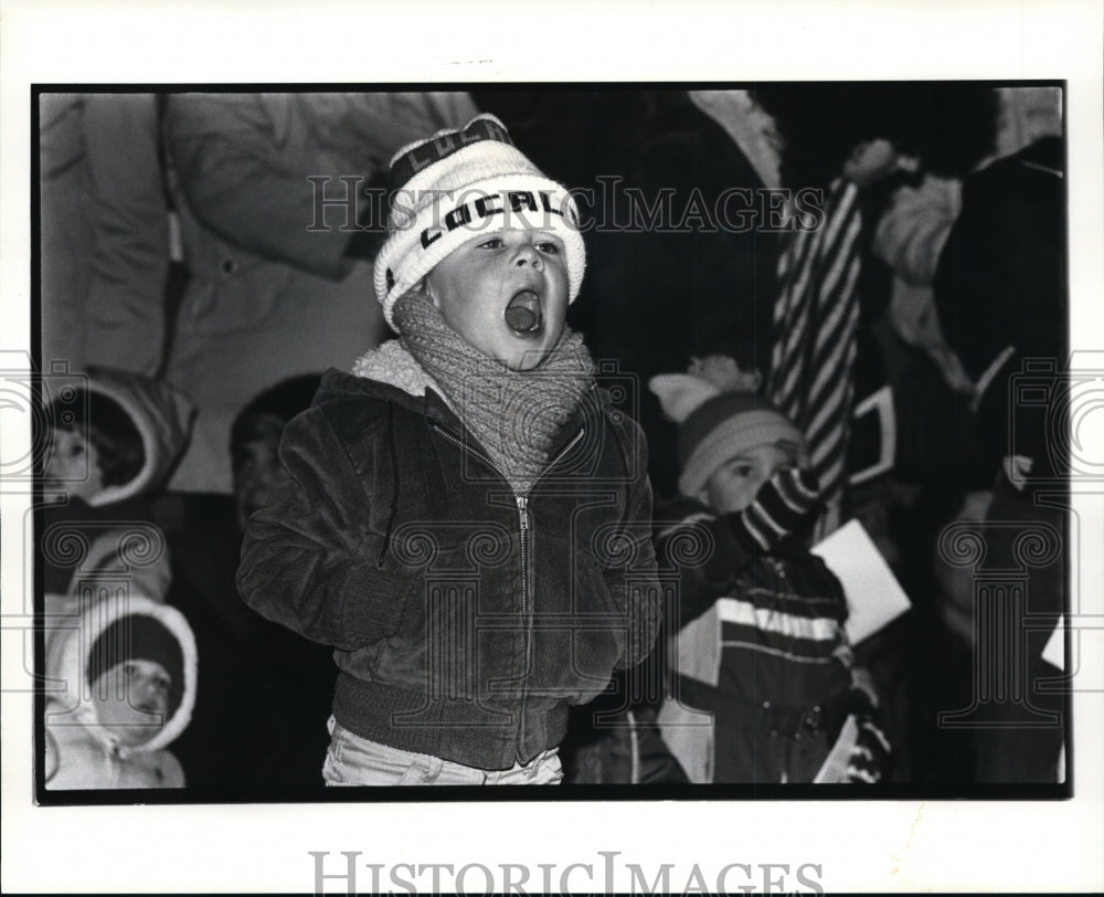 1986 Press Photo Christmas Caroling at Public Square - cvb13070 - Historic Images