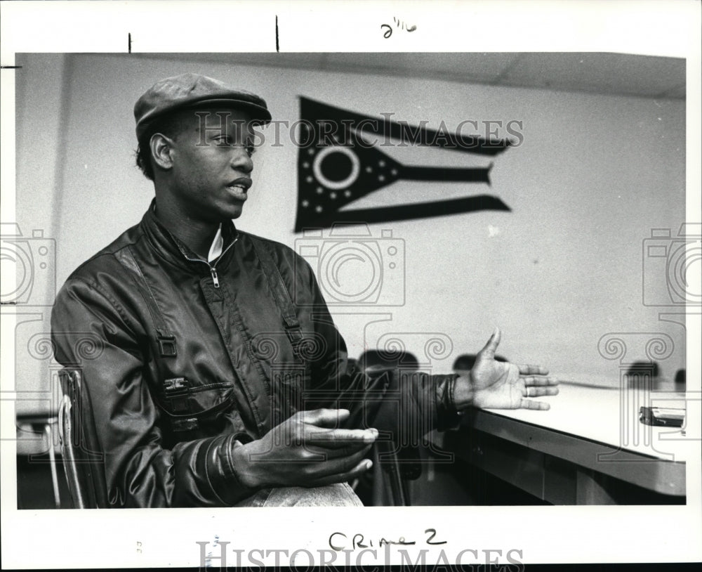 1986 Press Photo Duster Johnson of Cleveland, is looking for a better job - Historic Images