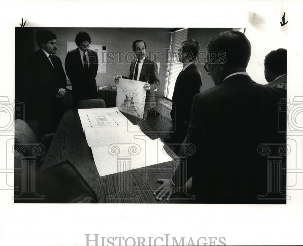 1986 Press Photo Richard Adler, Real Estate Broker - cvb13091 - Historic Images