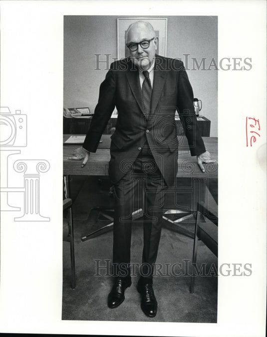 1982 Press Photo Allen C. Holmes, Managing Partner, Jones and Day - cvb13498 - Historic Images