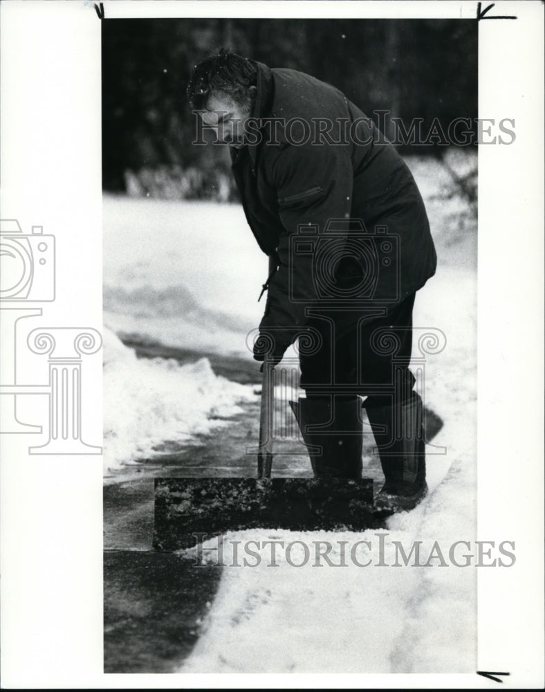 1989 Press Photo Richard Bededuhn-t Alexander Graham School - cvb13584 - Historic Images