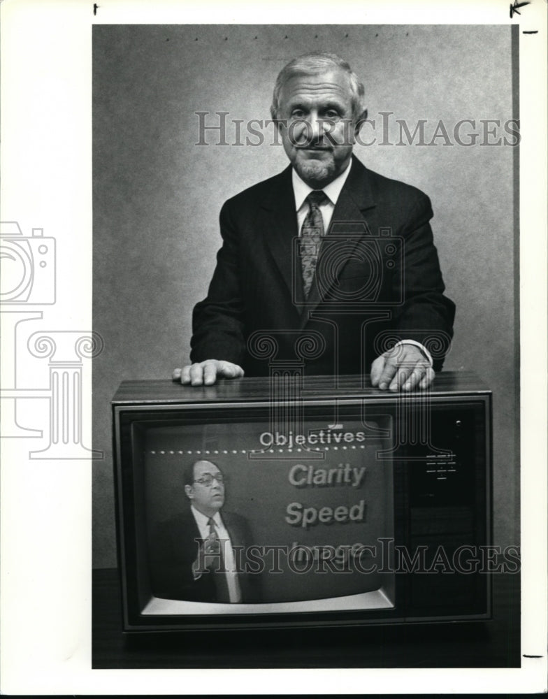 1990 Press Photo Al Joseph with video of his writing program - cvb13660 - Historic Images