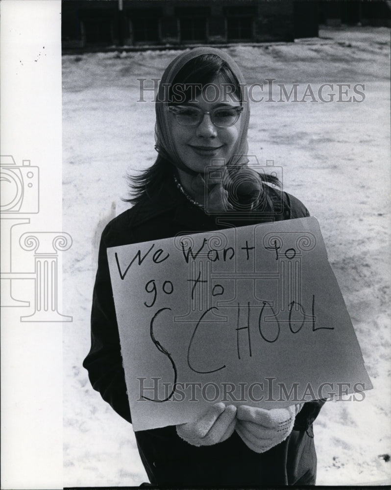 1973 Press Photo Della Benedict 5th grader at Willard School - cvb13729 - Historic Images