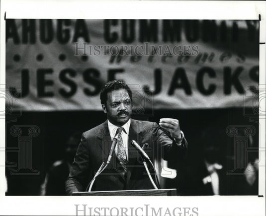 1988, Jesse Jackson at Tri-C Metra Campus - cvb13826 - Historic Images