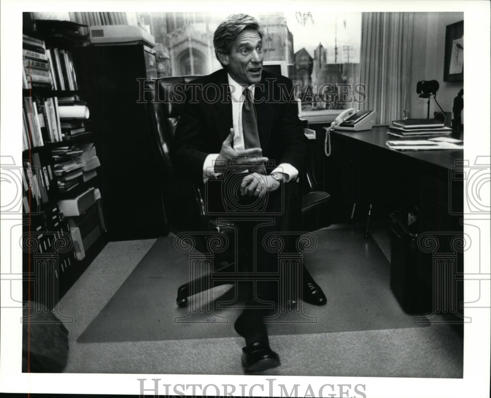 1991 Press Photo Maury Povich, Current Affairs Host - cvb14357 - Historic Images