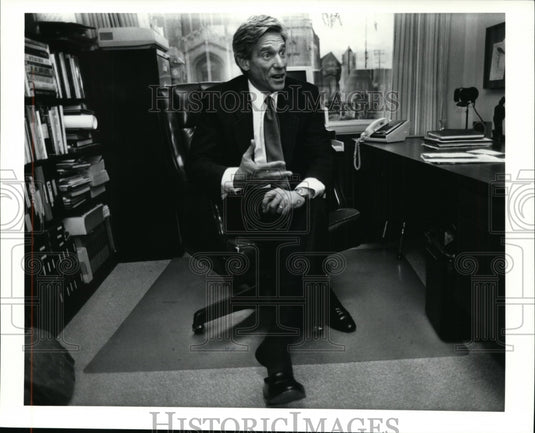 1991 Press Photo Maury Povich, Current Affairs Host - cvb14357 - Historic Images