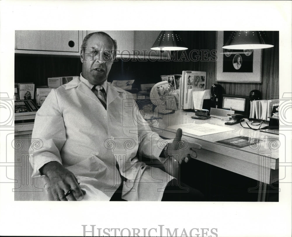 1984 Press Photo Dr. Joseph Martin - cvb14375 - Historic Images