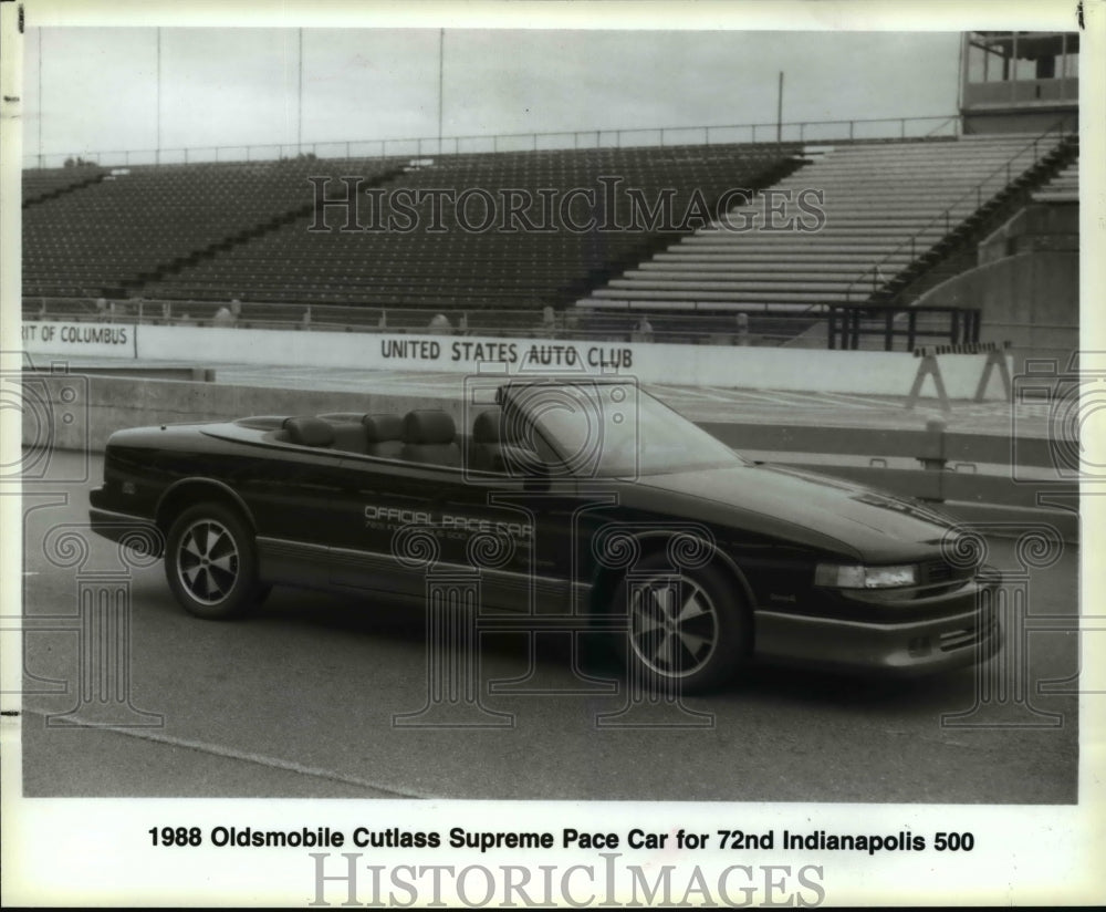 1988 Press Photo Oldsmobile Cutlass Supreme Pace Car for 72nd Indianapolis 500 - Historic Images