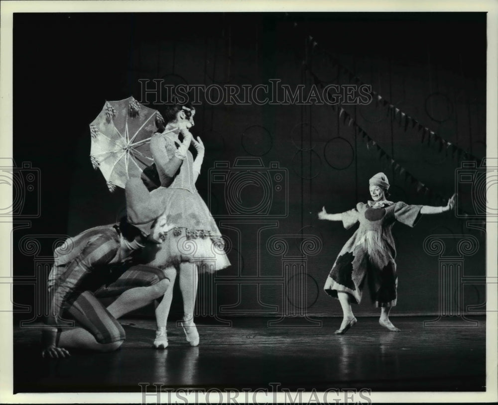 1985 Press Photo Andrew Carroll, Jane Startzman &amp; Scott Heinzerling in One Ring - Historic Images