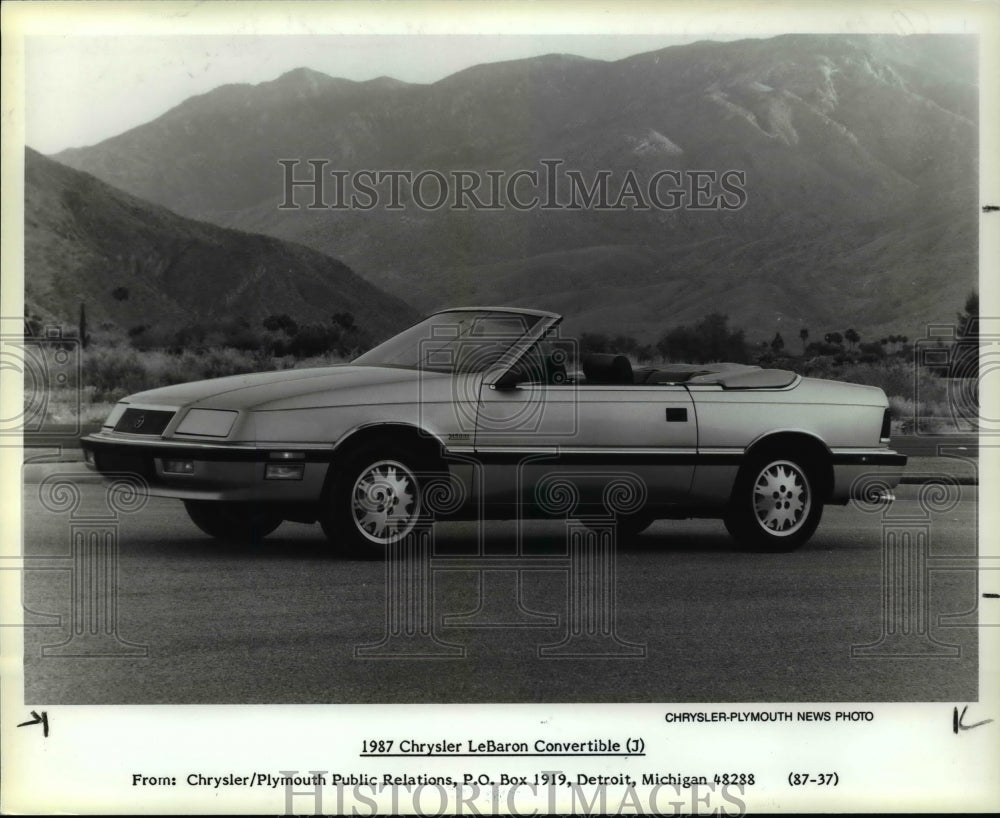 1986 Press Photo 1987 Chrysler LeBaron Convertible - Historic Images