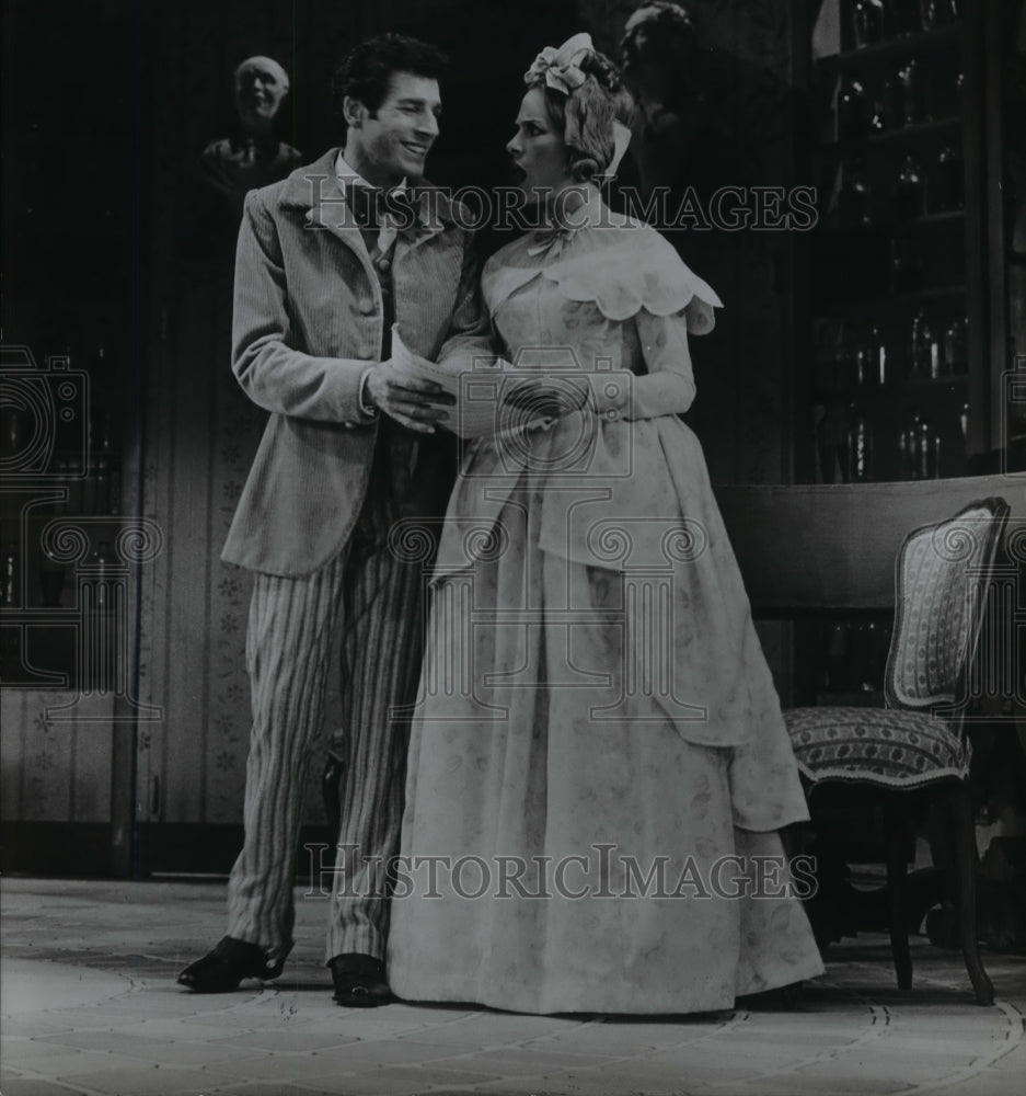 1967 Press Photo Joan Bassie &amp; John Church in the play The Imaginary Invalid - Historic Images