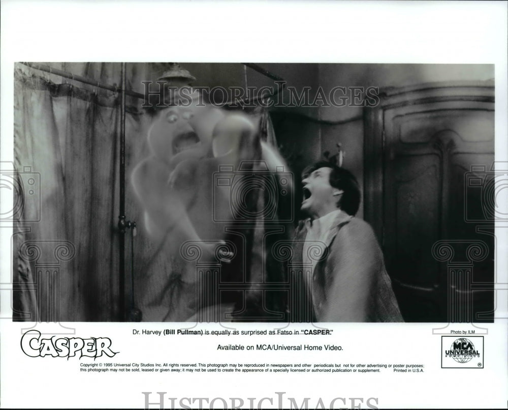 1995 Press Photo Bill Pullman in Scene from Casper - cvb15631 - Historic Images