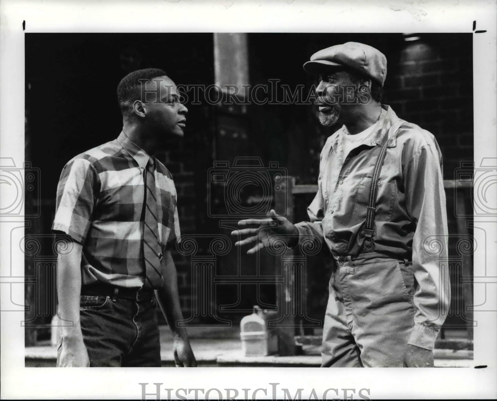 1990 Press Photo Scene from the Fences Play - cvb15720 - Historic Images