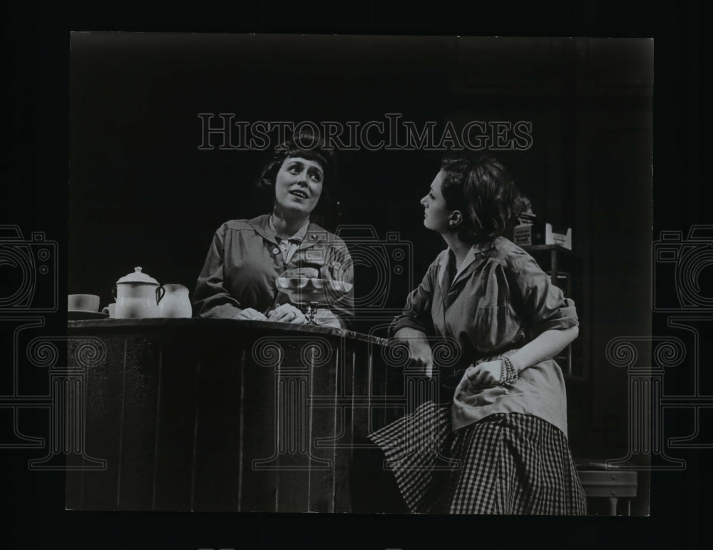 1967 Press Photo Jeanne Hepple & Patricia Guinan in Still Life - cvb15729-Historic Images