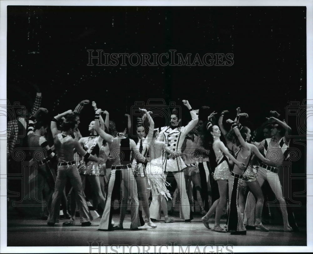 1996 Press Photo Mark Otloski and Ana Lobe with Company in Blue Suede Shoes - Historic Images