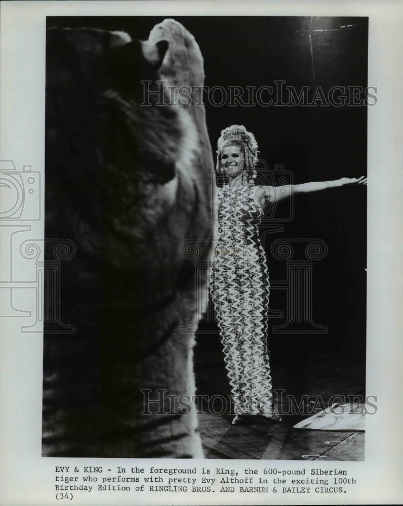 1971 Evy Althoff &amp; King, Ringling Bros &amp; Barnum &amp; Bailey Circus-Historic Images