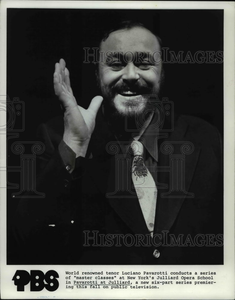 1982 Press Photo Luciano Pavarotti - cvb16244 - Historic Images
