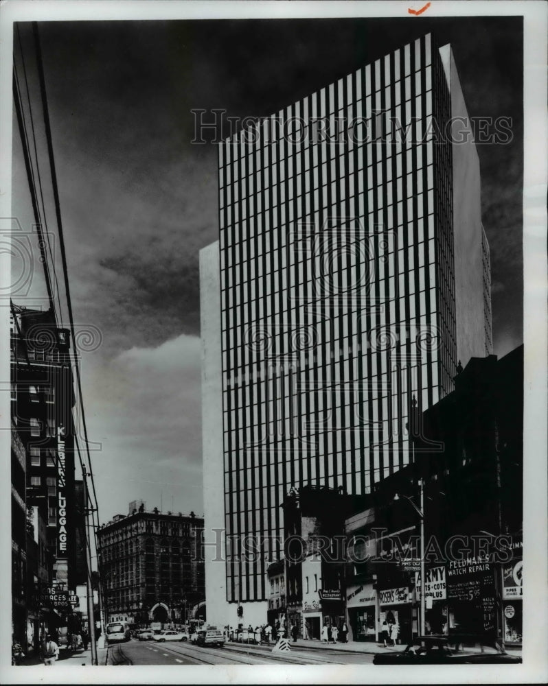 1965 Press Photo Grant-Liberty Street section of downtown Pittsburgh - cvb16313 - Historic Images