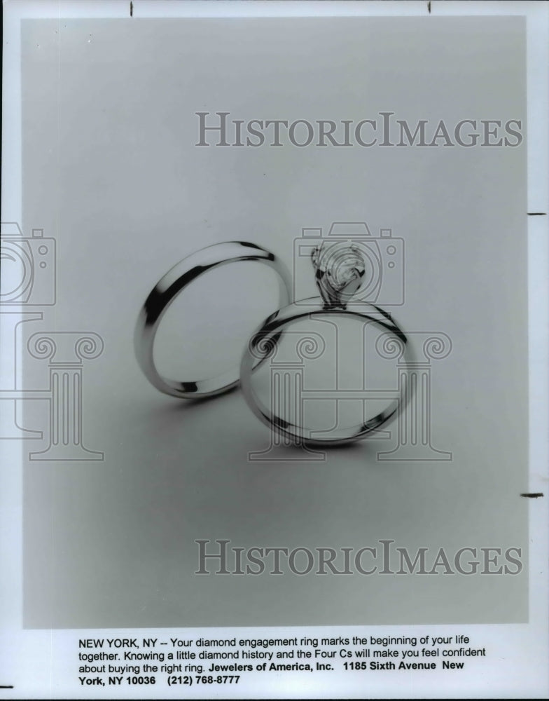 1995 Press Photo Jewelers of America in New York City offers beautiful jewelry - Historic Images