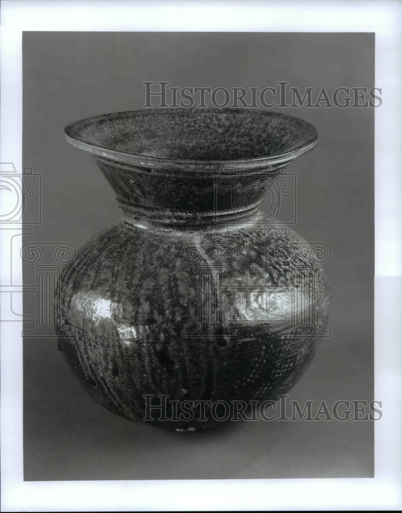 1995 Press Photo Early Ceramics from Japan and Korea - cvb16552 - Historic Images