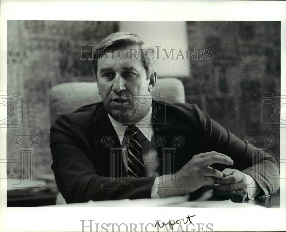 1985 Press Photo Akron Attorney Robert C Meeker - cvb16653 - Historic Images