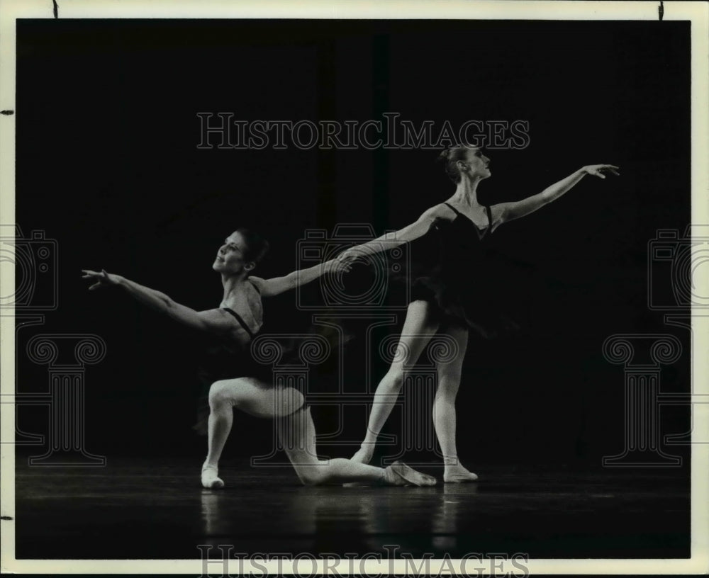 1982, Ohio Ballet - cvb16694 - Historic Images