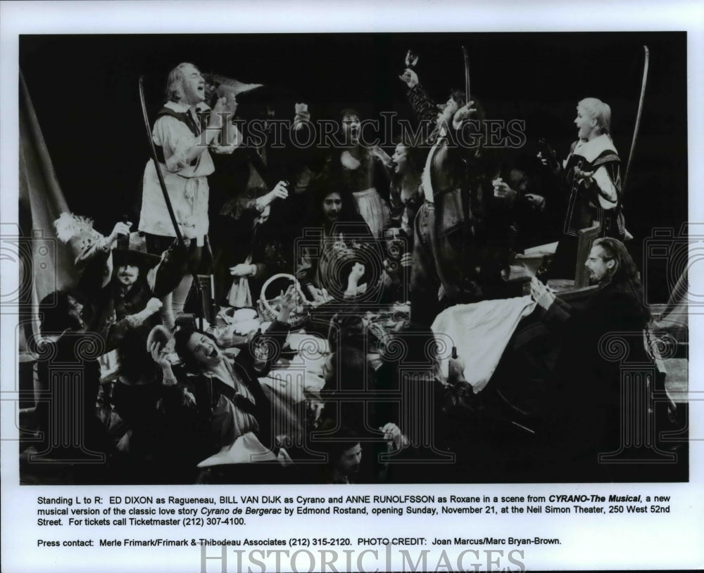 1994 Press Photo Ed Dixon, Bill van Dijk &amp; Anne Runolfsson in Cyrano The Musical - Historic Images