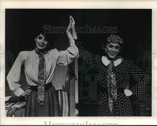 1992 Press Photo Sandy Edgerton and Betsy Joslyn in "City of Angels" - cvb16786 - Historic Images