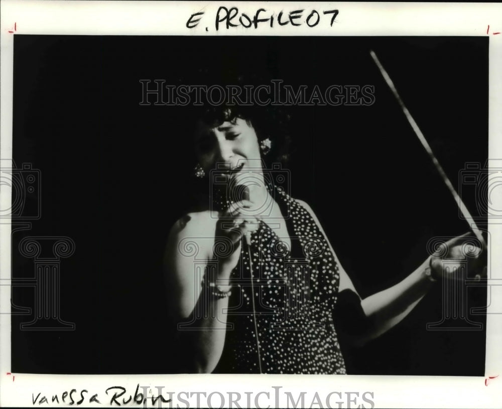 1992 Press Photo Singer Vanessa k. Rubin - cvb16862 - Historic Images