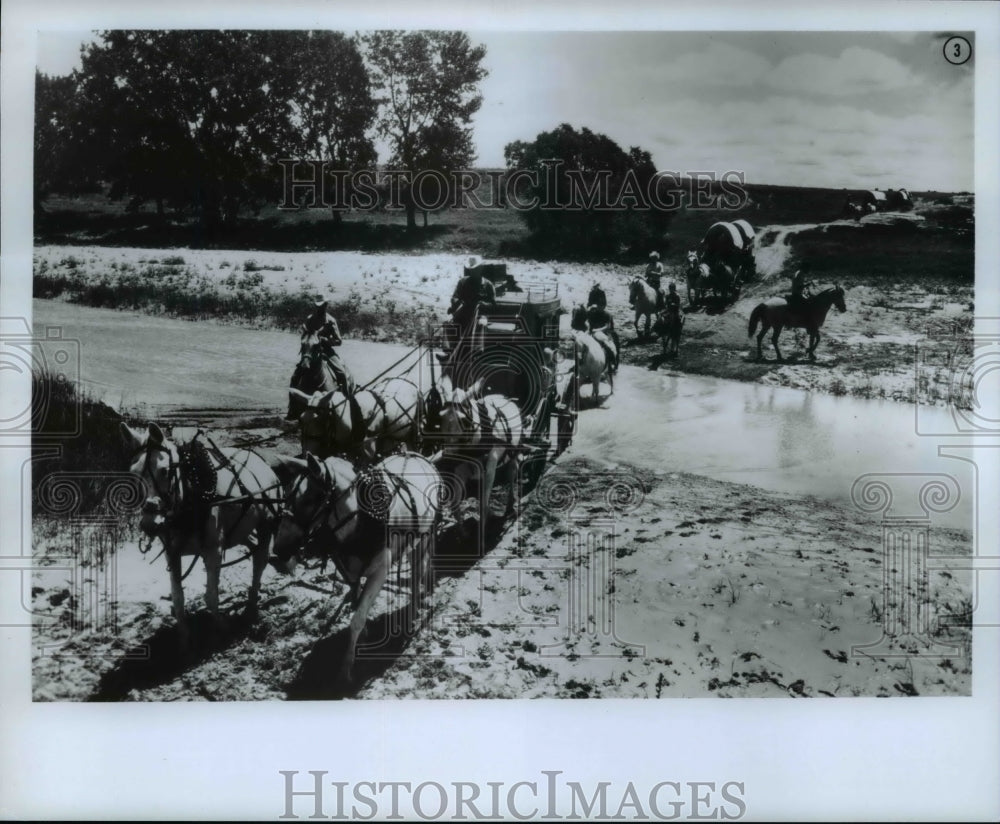 Press Photo Wagons Ho Inc offers authentic trips across West Central Kansas - Historic Images