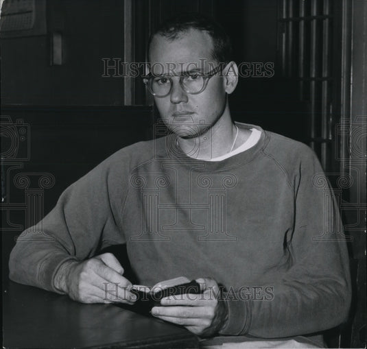 1954, Dr. Sam Sheppard and bible. Ohio. - cvb17332 - Historic Images