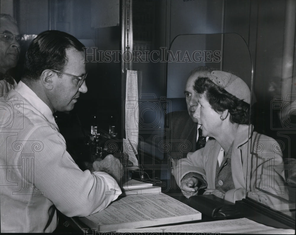 1954, Collecting her juror&#39;s pay is Mrs Marie S White, who was ousted - Historic Images