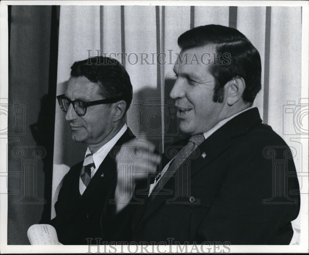 1971, City club Forum with Joseph Bartuneck &amp; Robert E Hughes - Historic Images