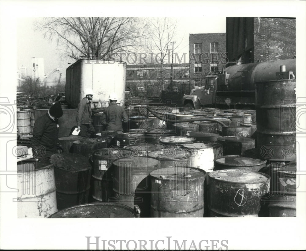 1981 Press Photo Chemicals - cvb18032 - Historic Images