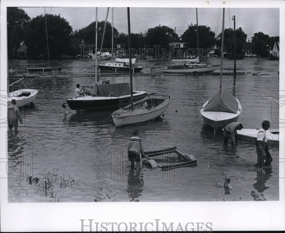 1970 Storms-Lakewood-Historic Images