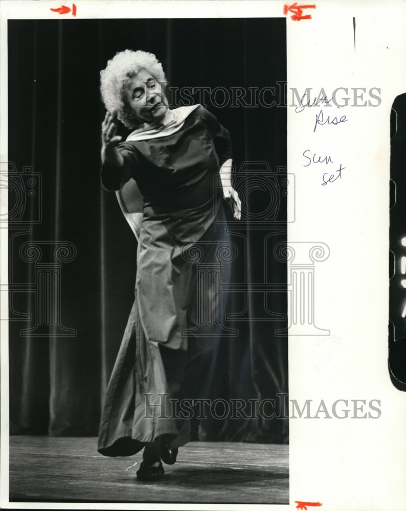 1981, Ruth Nobel Dance teacher - cvb18293 - Historic Images